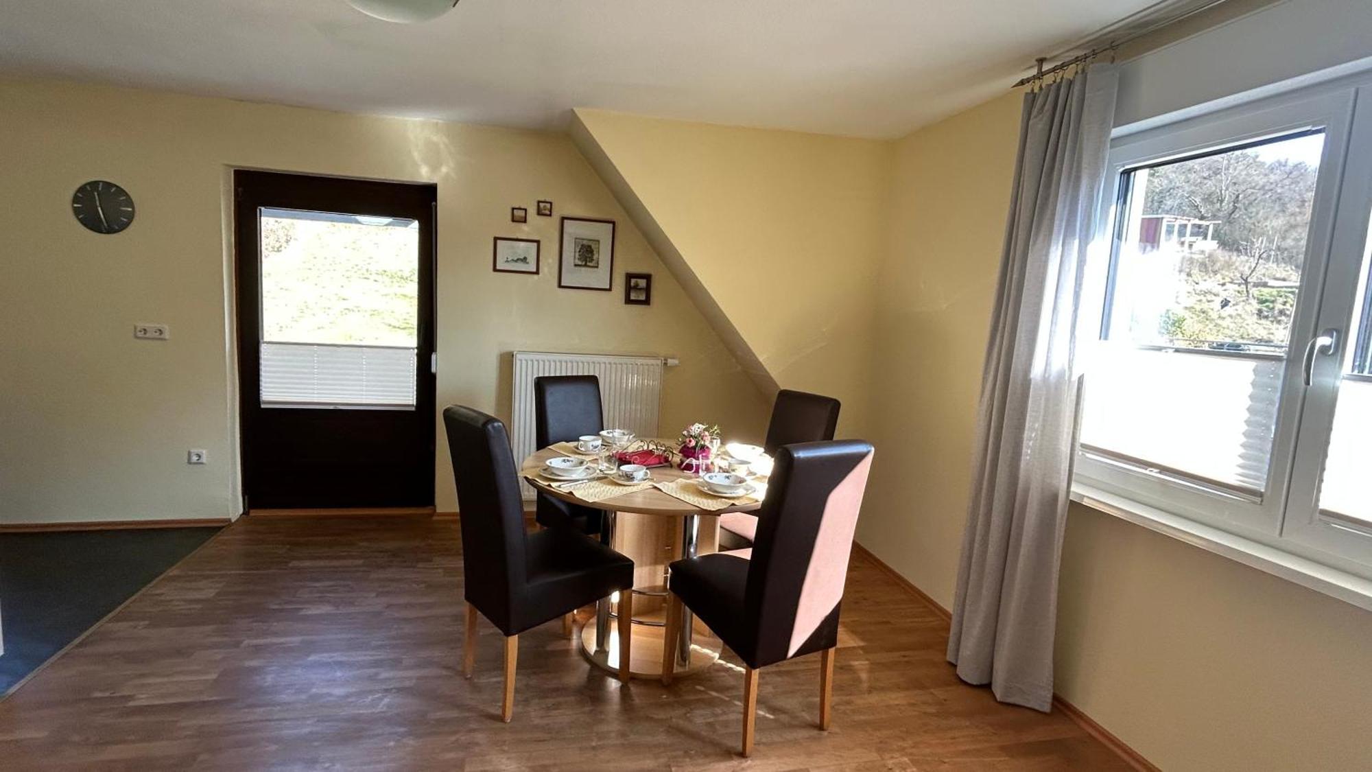 Panoramablick Apartment Бад Собернхайм Екстериор снимка
